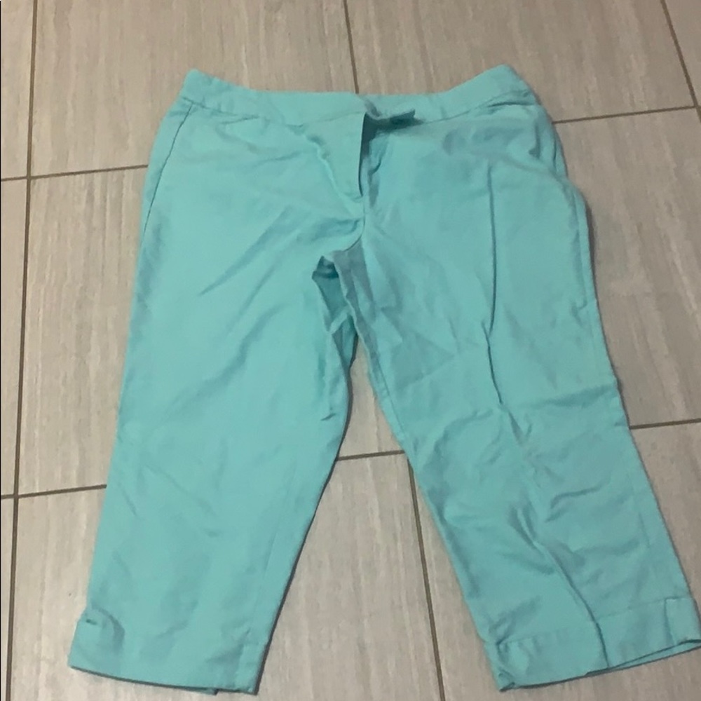 Ann Taylor Cuff Capri Pants